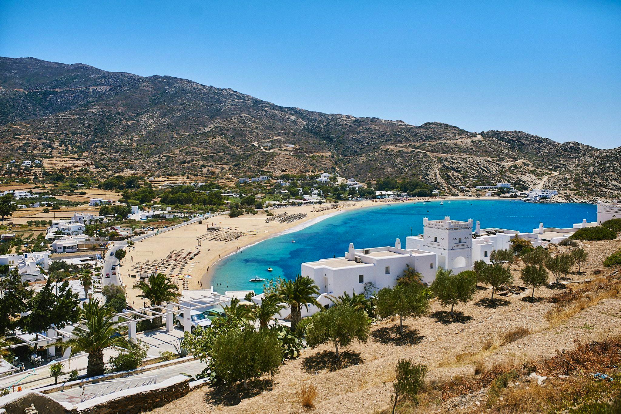 The Ultimate Guide to Cyclades Island Hopping